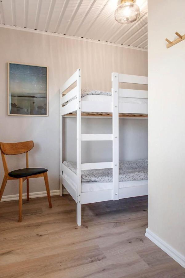 Nyrenoverat Gardshus Pa Havstomt Med Hoeg Standard Örnsköldsvik Zewnętrze zdjęcie